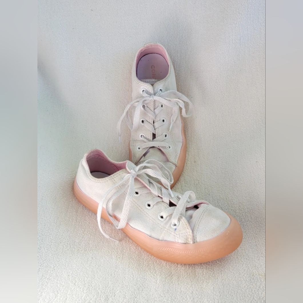Converse All Star Girls White Shoes Lace Up Sneakers Size-2